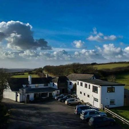 The West Country Inn 클로벨리 외부 사진