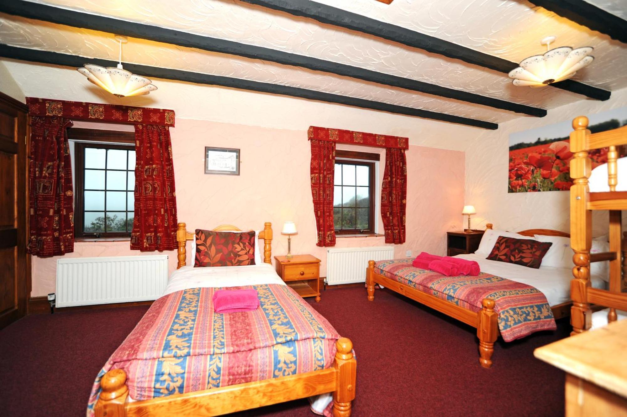 The West Country Inn 클로벨리 외부 사진
