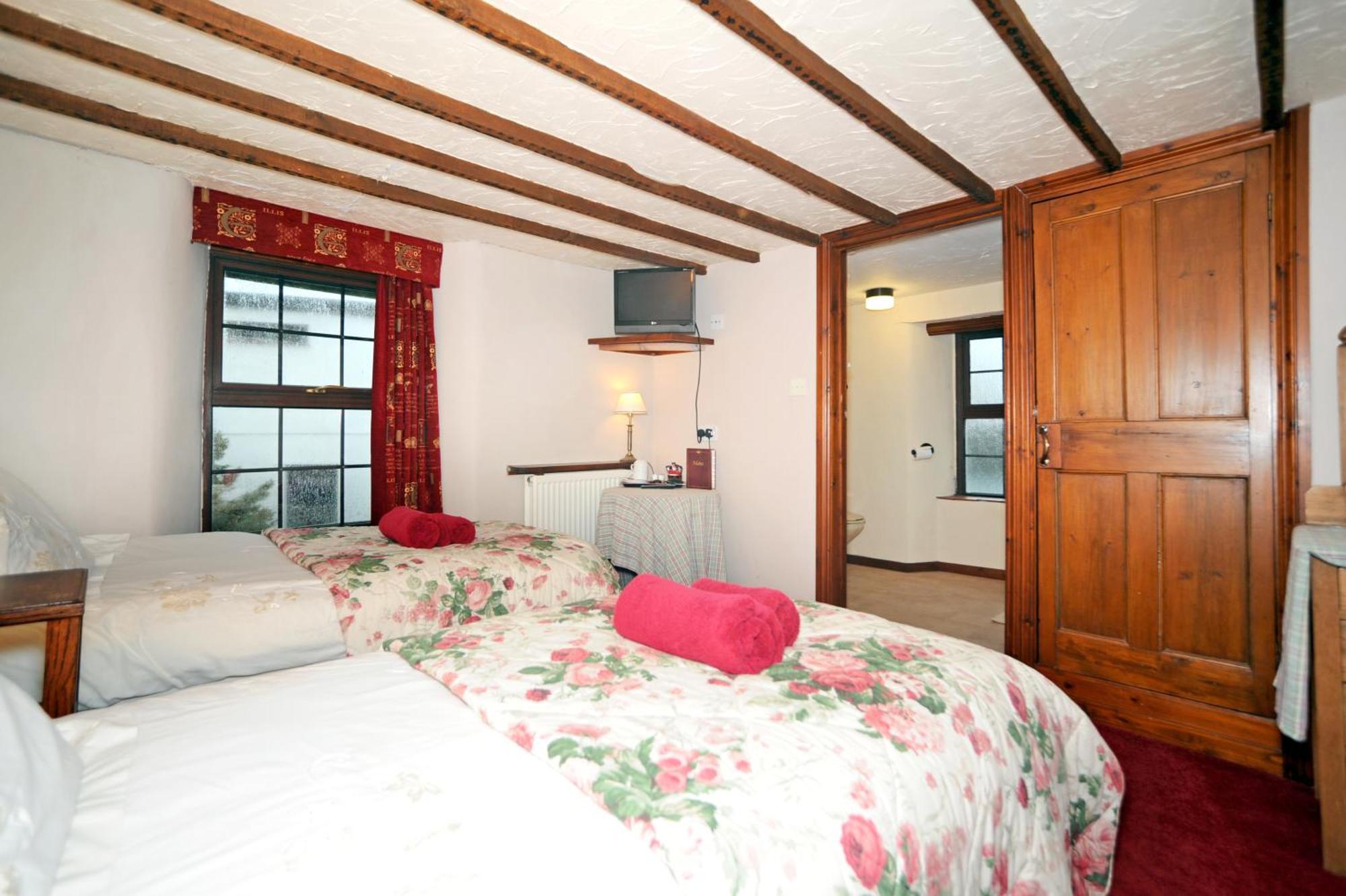 The West Country Inn 클로벨리 외부 사진