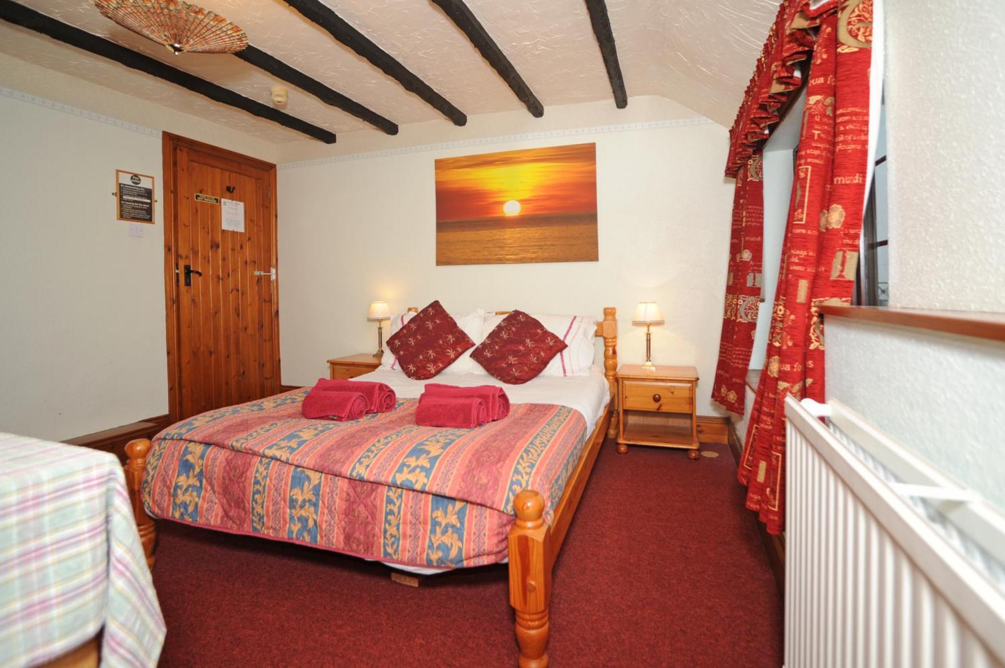 The West Country Inn 클로벨리 외부 사진