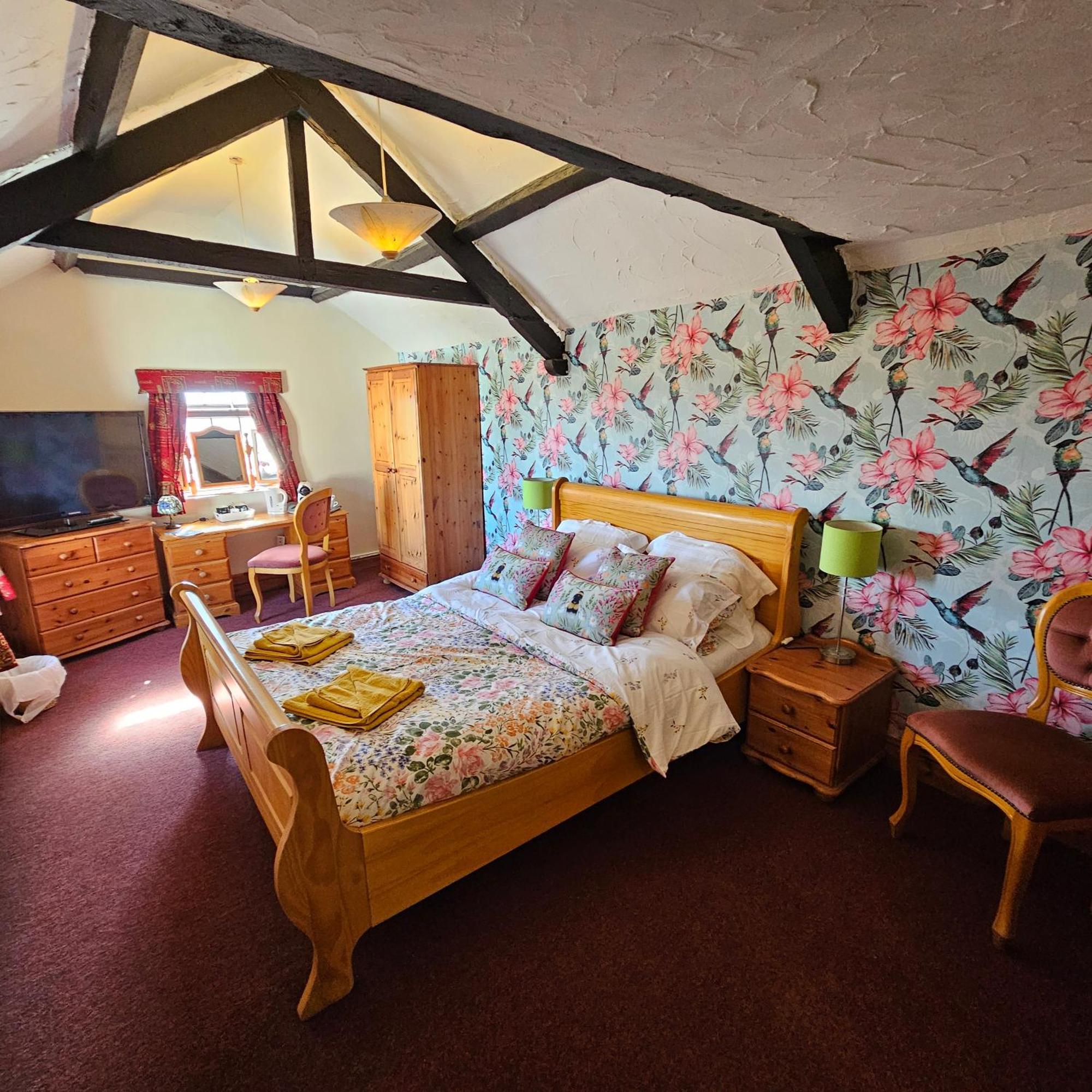 The West Country Inn 클로벨리 외부 사진