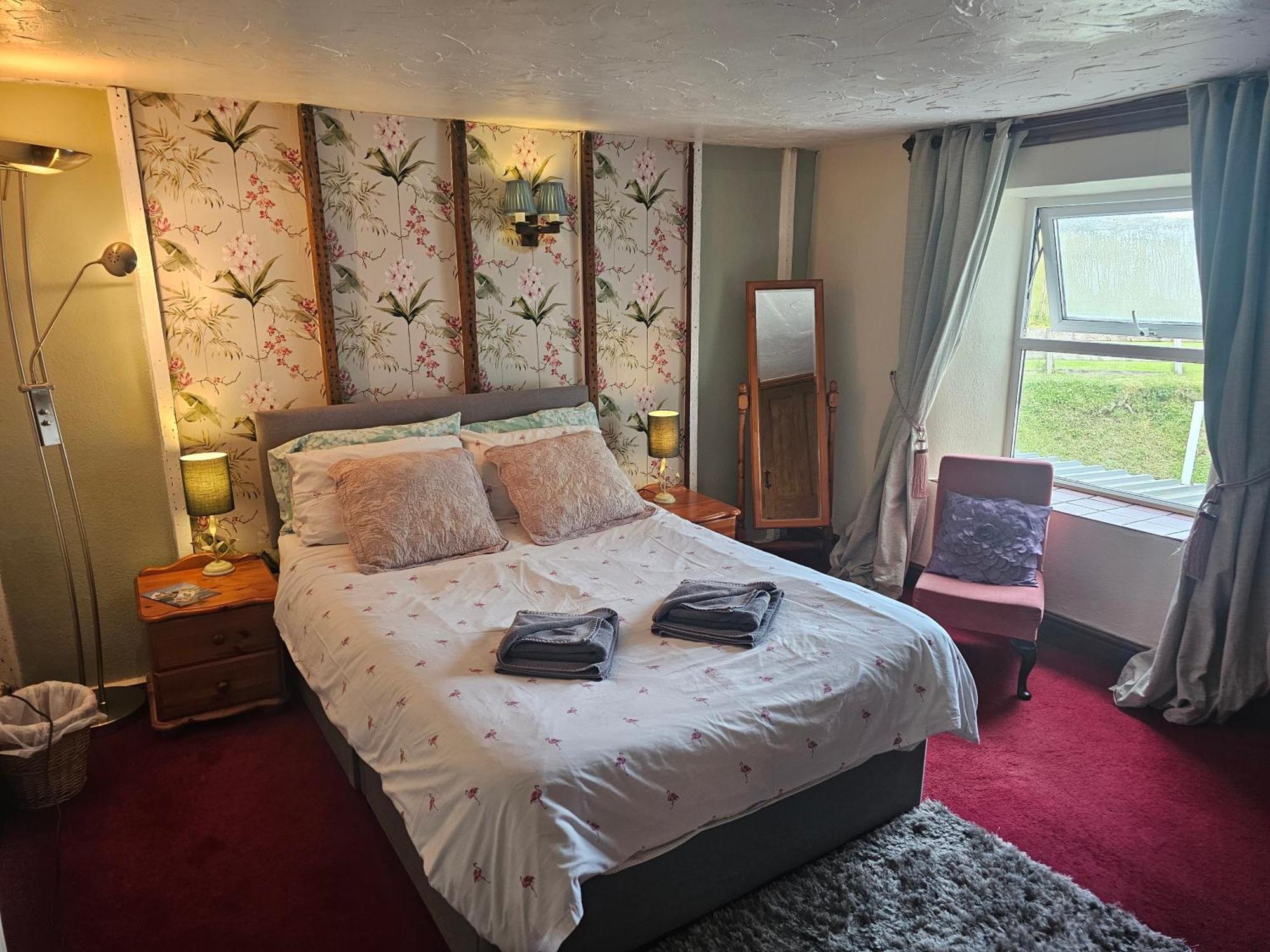 The West Country Inn 클로벨리 외부 사진