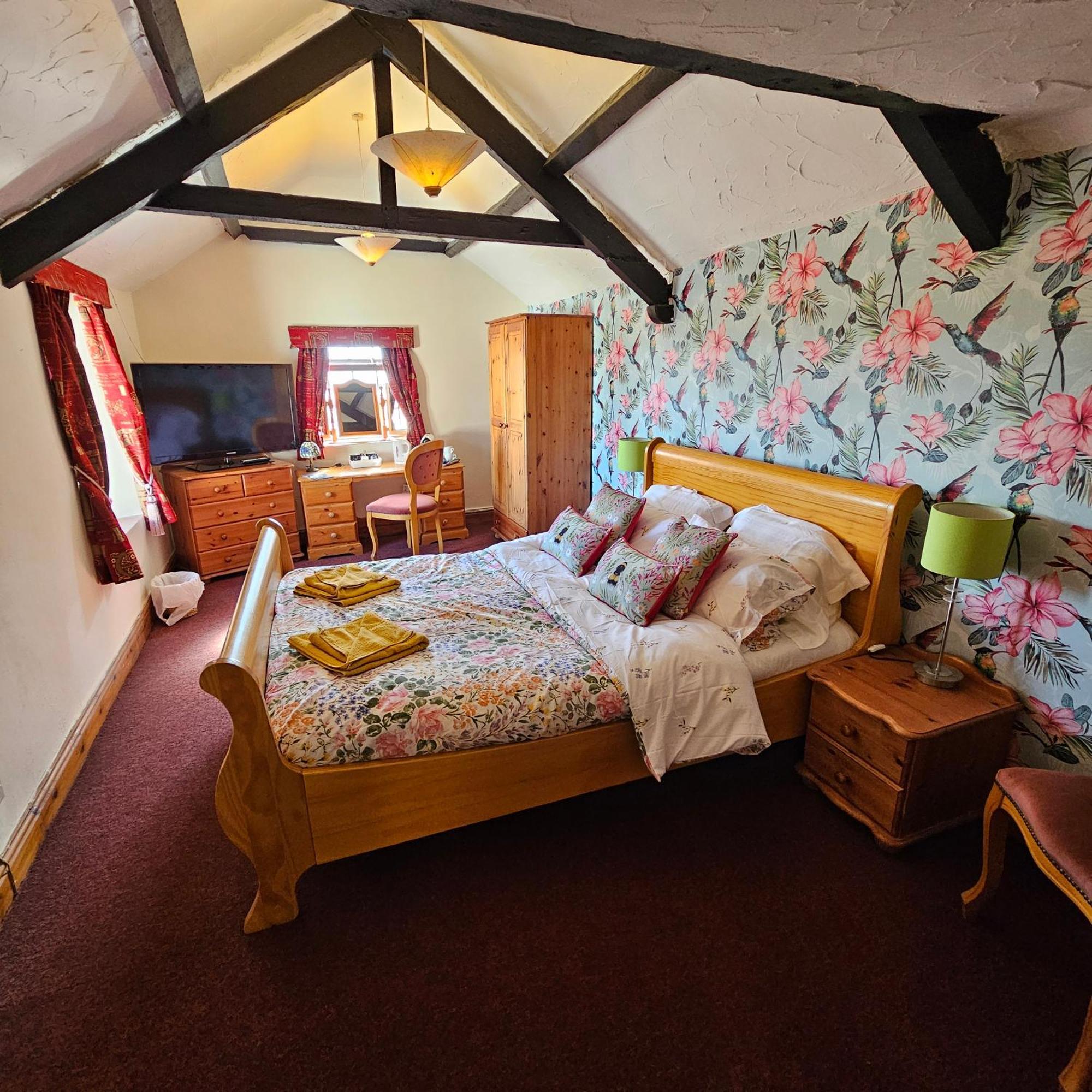 The West Country Inn 클로벨리 외부 사진