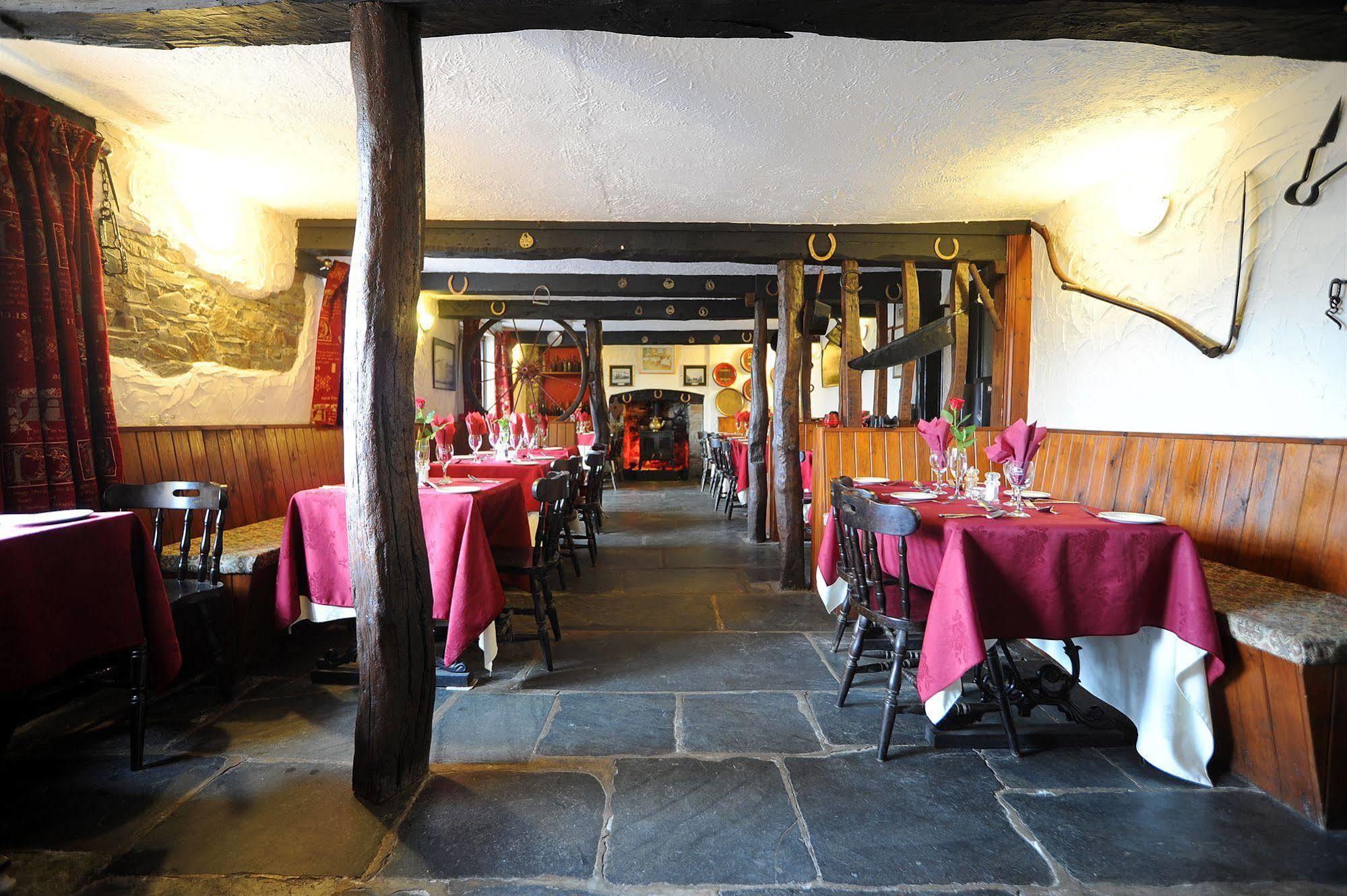 The West Country Inn 클로벨리 외부 사진