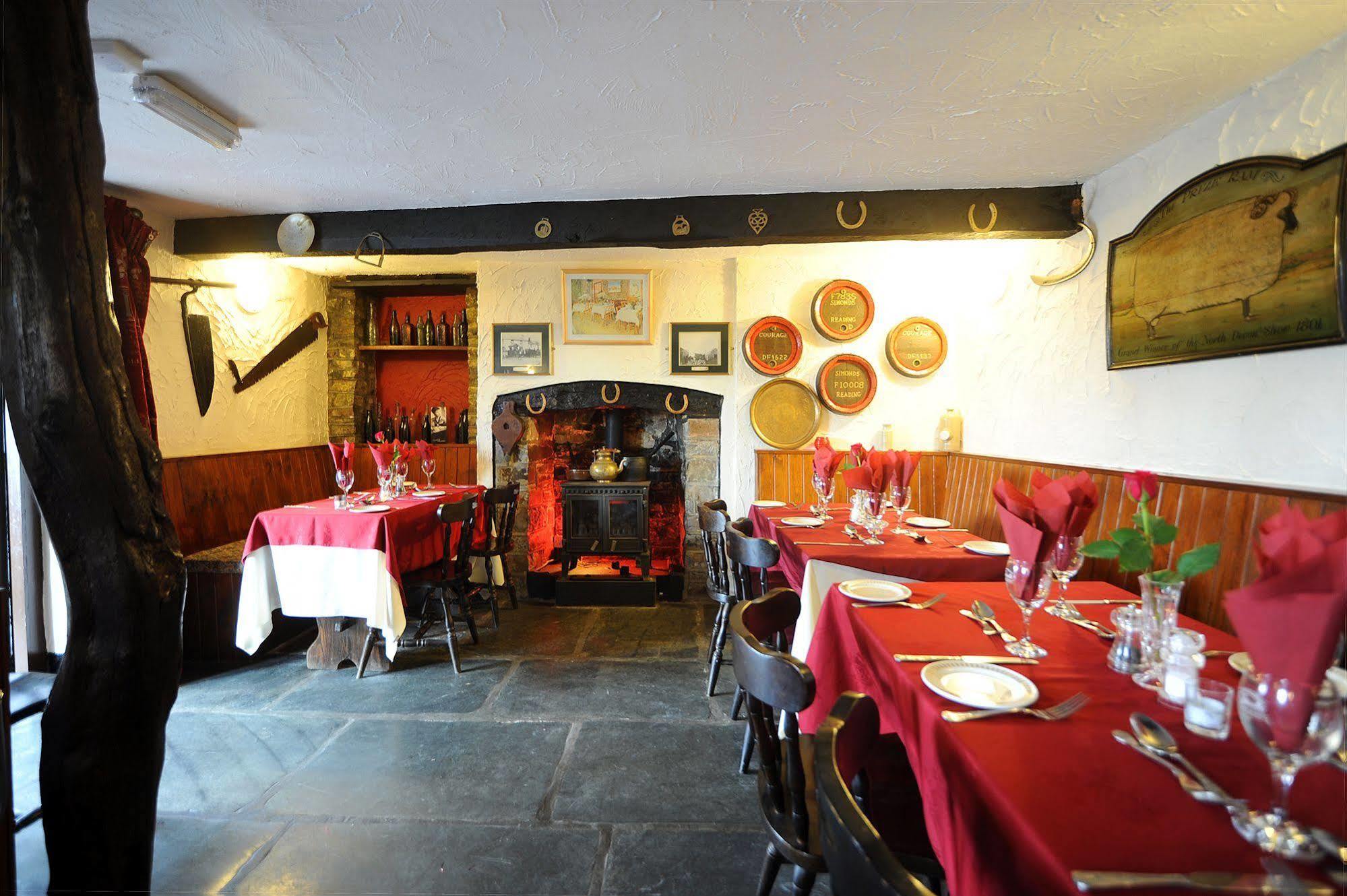 The West Country Inn 클로벨리 외부 사진