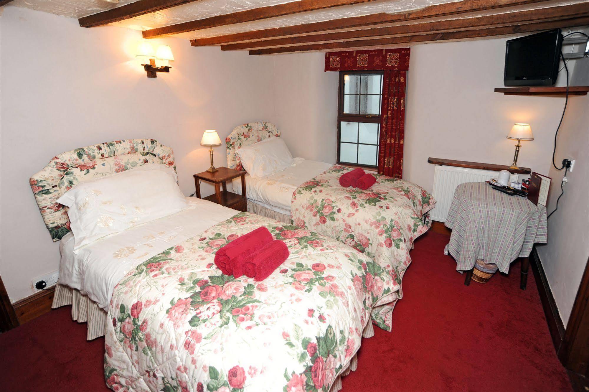 The West Country Inn 클로벨리 외부 사진