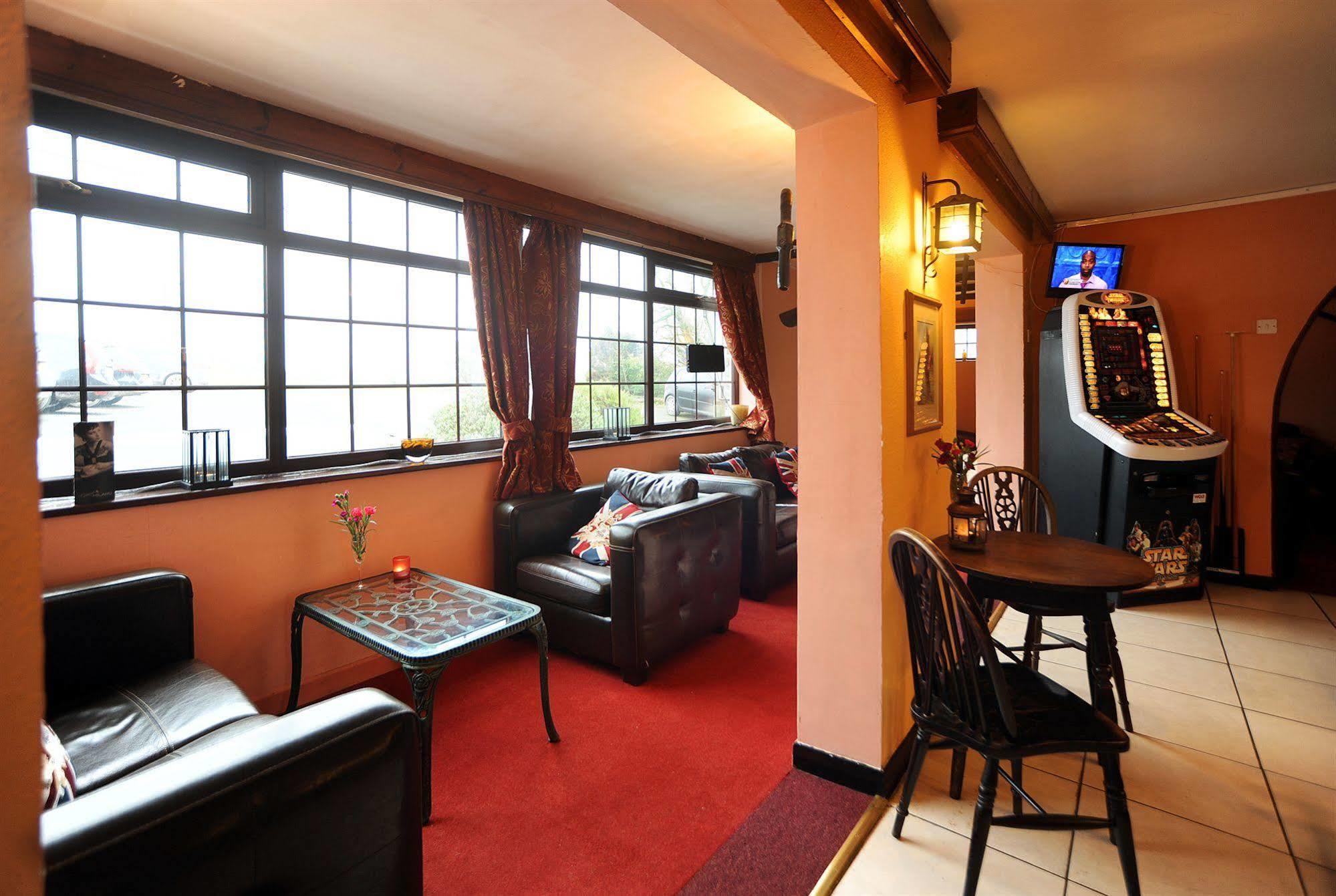 The West Country Inn 클로벨리 외부 사진